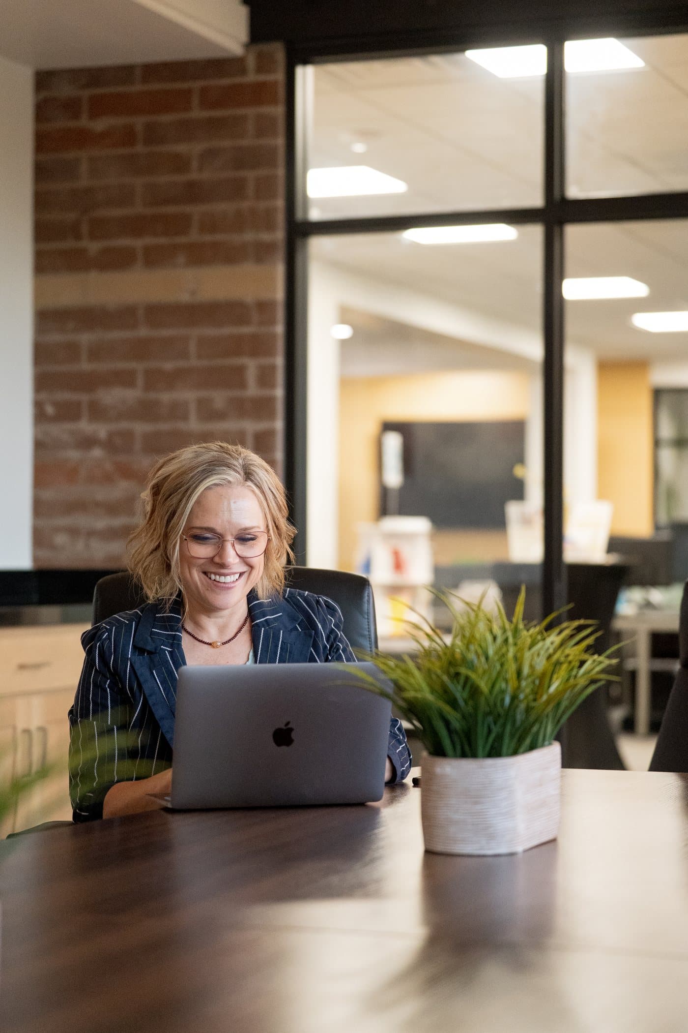 Janna Hubert in a one-on-one small business coaching session